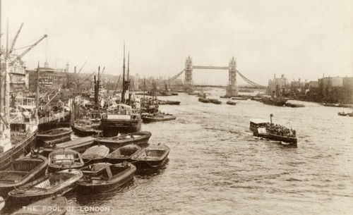 The pool of London'. Boats of all sizes crowd the banks of the River Thames on a section of the