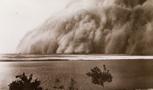Sandstorm in northern Khartoum. A vast sandstorm sweeps across the desert in northern Khartoum.