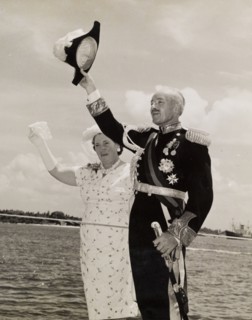 Sir Richard Turnbull waves farewell to Tanganyika. Sir Richard Turnbull (1909-1998), the last