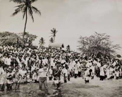 Tanzania bids farewell to Sir Richard Turnball. A racially mixed crowd, comprising both Africans