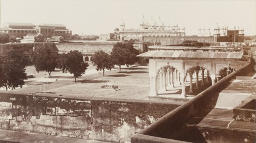 The Diwan-i-Am at the Agra Fort. View across the Agra Fort complex, featuring the ornate colonnade