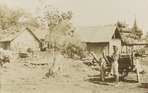 Burmese dwellings near the Shwenandaw Monastery. Burmese dwellings in front of the Shwenandaw