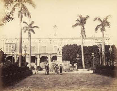 Government building, Cuba. A statur stands in a piazza outside a Cuban government building. Cuba,