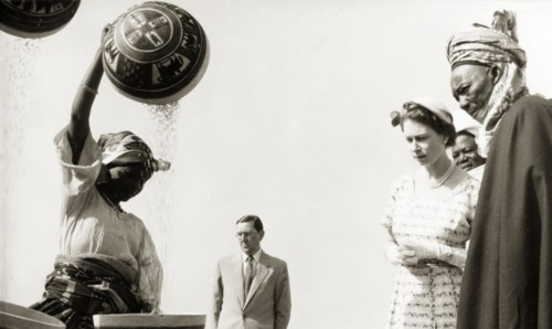 Queen Elizabeth II and Makaman Bida. Queen Elizabeth II and Makaman Bida (Regional Finance