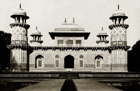 Itmad-Ud-Daulah's tomb, circa 1920. Exterior view of Itmad-Ud-Daulah's tomb, a 17th century Mughal