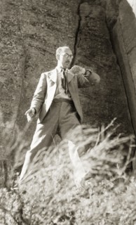 Sixteen feet per second'. James Murray times a falling stone in Burragorang Valley whilst on