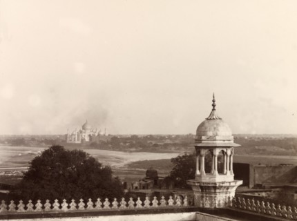 View from Moti Masjid, Agra. Distant view of the Taj Mahal taken from the Moti Masjid (Pearl