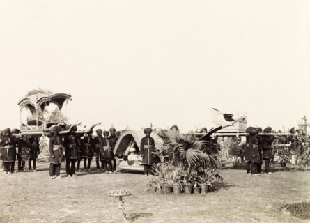 Procession of palanquins at Coronation Durbar, 1903. Indian bearers carry a procession of ornate
