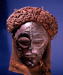 Dance mask of a type known as Mwana Pwo, regarded as an idealised depiction of a beautiful young girl