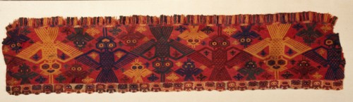 Border of a textile with humming birds