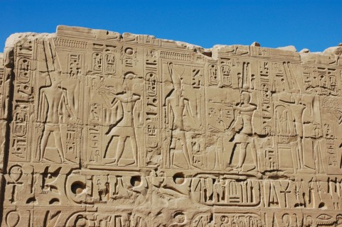 Incence offerings to Amun and Horus on a wall of the Cachette Court