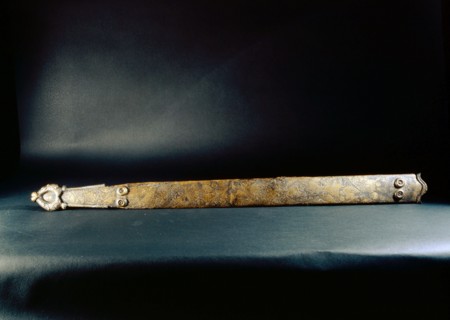 Bronze and iron scabbard