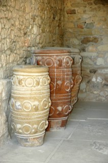 Large vessels or pithoi used for storing oil, grain and fish