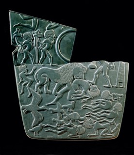 Two fragments of the Battlefield Palette ( obverse )