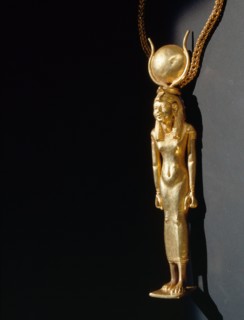 Gold pendant from the tomb of Wen  Djeba En Djed, senior official of Psusennes I