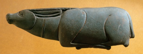 Toilet tray in the form of a bound oryx
