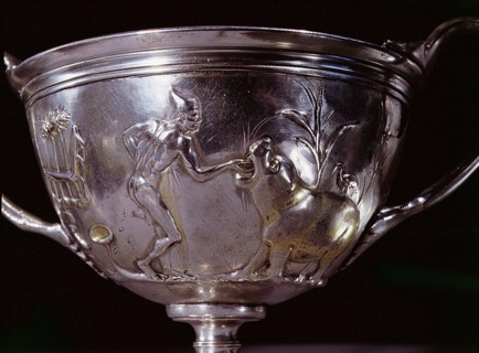 One side of silver gilded skyphos