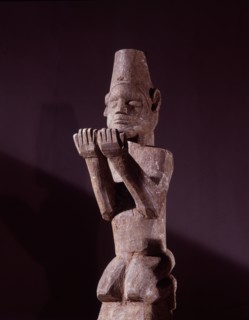 Soapstone figures, known as Ntadi, were placed on the graves of important people in the Kongo kingdom, probably from the 18th C