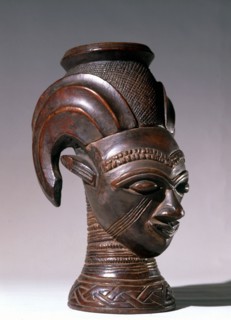 Prestige drinking vessel in the form of a head
