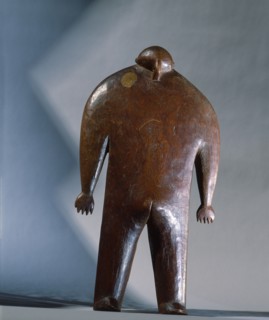 A ceremonial dish, daveniyaqona, in the shape of a man