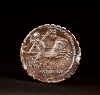 Roman denarius struck at Narbonne, depicting the victory of the Roman armies over the Gauls under the command of Bituit