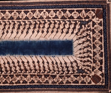 A batik kemben (mans headscarf)