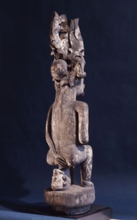 Figurative post, sometimes known as a hampatong