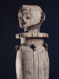 Figurative post, sometimes known as a hampatong