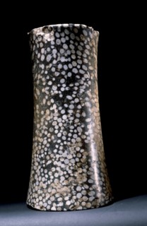 A proto bactrian column idol