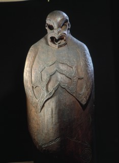 Ngapuhi Maori burial chest