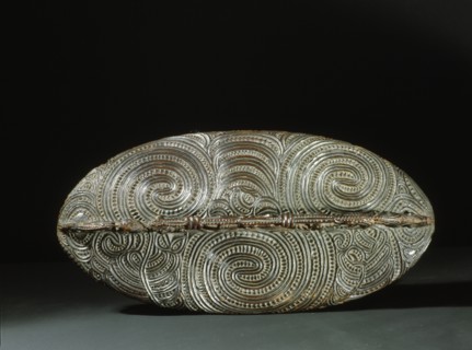 A wakahuia, a treasure box used to hold ornaments that had been worn on the head of a chief and were therefore tapu