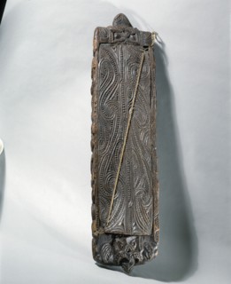 A wakahuia, treasure box, used to hold ornaments that had been worn on the head of a chief and were therefore tapu