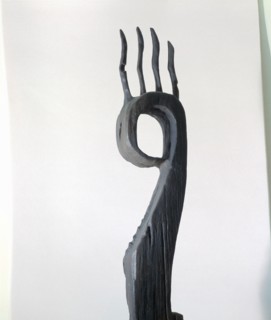 Post in which Uenukutuwhata, rainbow and war god of the Waikato tribes dwelt when addressed by tribal chiefs and priests