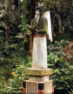 Wealth earned through the palm oil trade in the Niger Delta region financed a fashion for painted cement memorials where the deceased were depicted with the symbols of Christianity and European afflue...