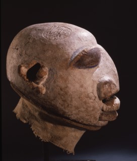 Unusual caricature Gelede mask with exaggerated features, used either in the daytime entertainment section of an Efe / Gelede performance, or as a satire on Gelede by an onidan Egungun masquerader