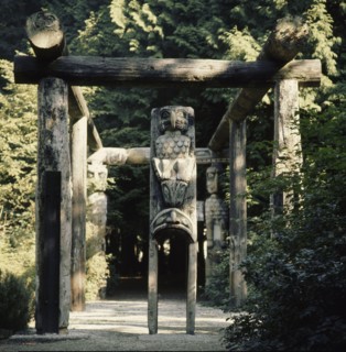 House posts carved with totemic animals