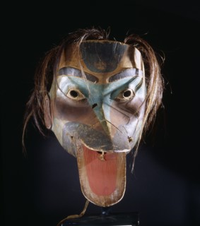 Humanoid bird mask