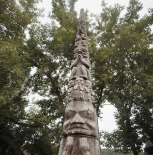 A section of the totem pole of Chief Git dum Kuldoah