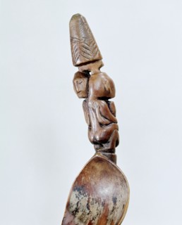 Ceremonial spoon with the handle in the form of embracing figures