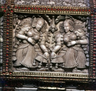 Detail of the lid of a casket decorated with gold and rubies