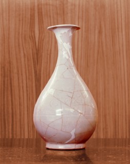 A Chinese Yuan dynasty flask which was found in the ruins of the Husuni Kubwa Palace at Kilwa, an East African trading town dating from the 13th century