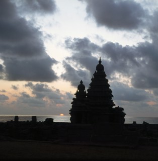 The Shore Temple at Mahabalipuram represents the final phase of Pallava art, built in the late 7th century during the reign of Rajasimha