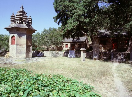 Jon Ding Ta ("Wine Top") pagoda