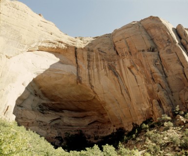 Betatakin a cliff dwelling with 135 rooms