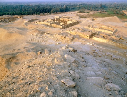 The tomb-chapel of Ptah-shepses at Abusir includes a large pillared court