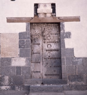 The doorway of an old multi-storeyed house in San'a