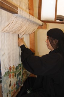 Soraia Hassan, a weaver at the Ramses Wissa Wassef Art Centre and her loom