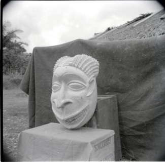 Bangwa mask, 3/4 face