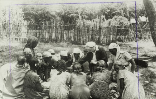 Nellie Grant teaching Kikuyu women
