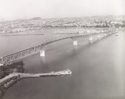 Auckland Harbour Bridge, 1966
